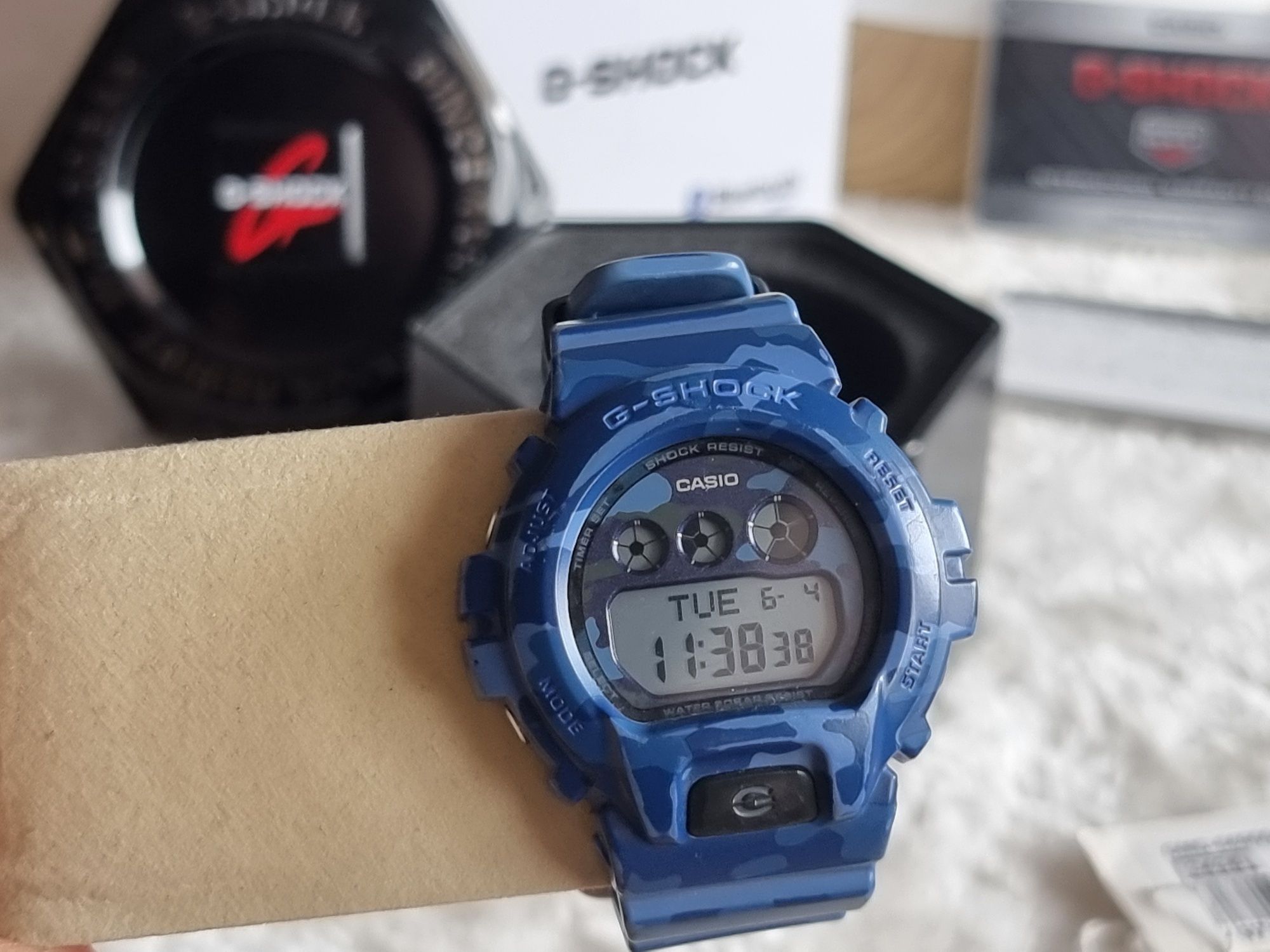 G-shock GMD-S6900CF-2ER Casio zegarek sportowy