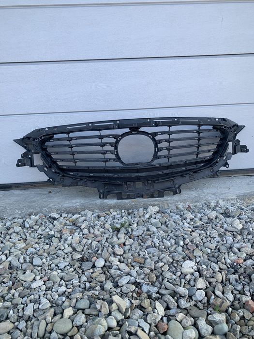 Решітка радіатора mazda 6, 2015-2018