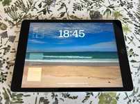 Apple iPad 8th Gen 10.2" 32GB em Excelente Estado
