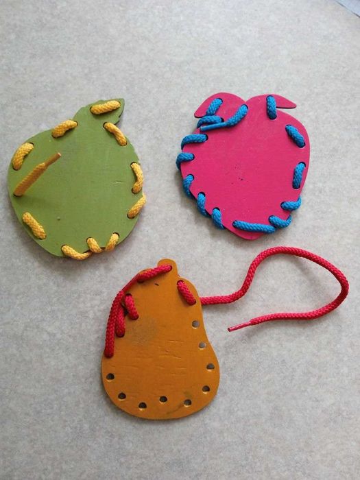 Основа для дитячого бізіборда + розвиваючі іграшки