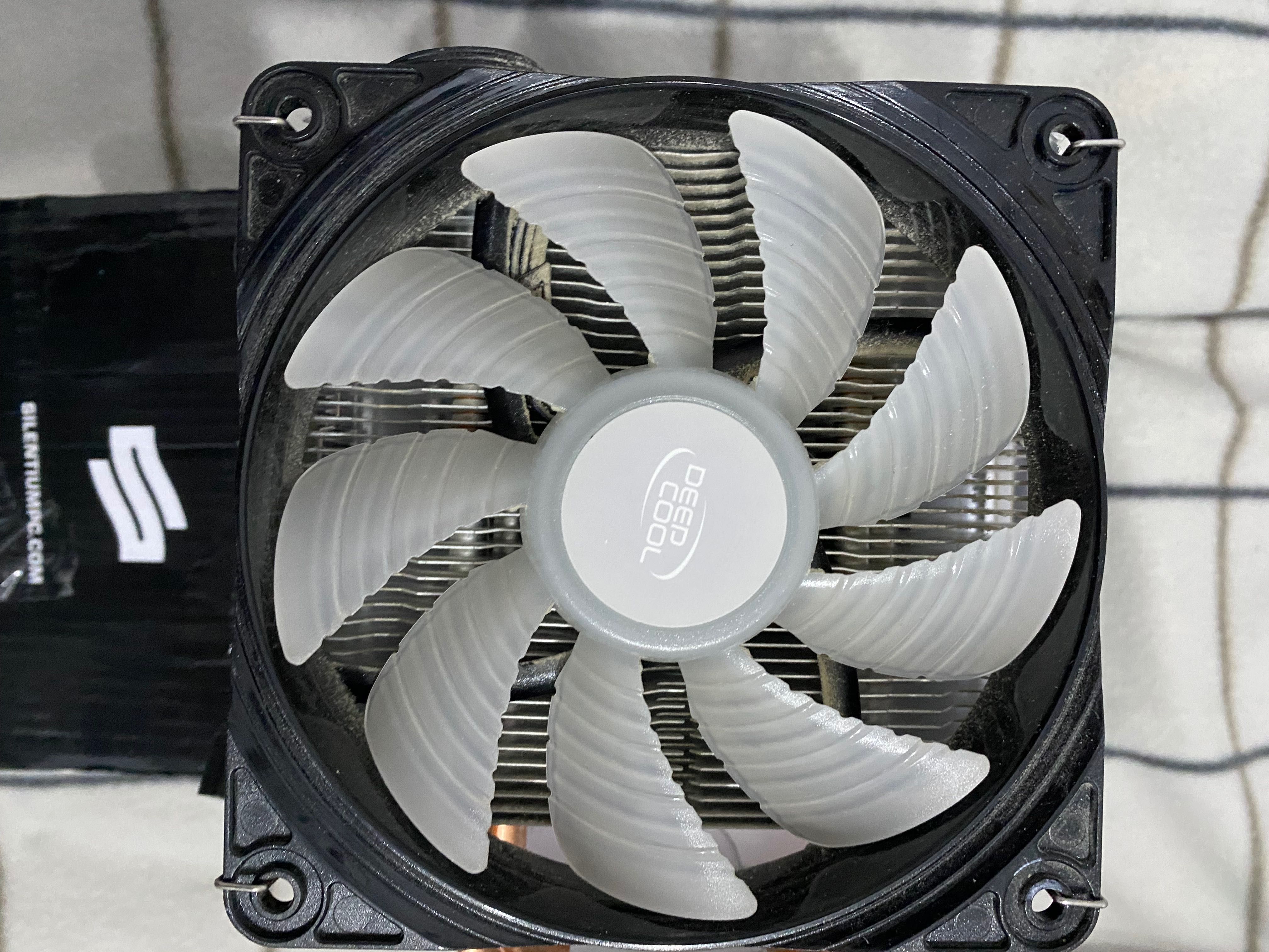 Продам кулер gammaxx 400 v2 red