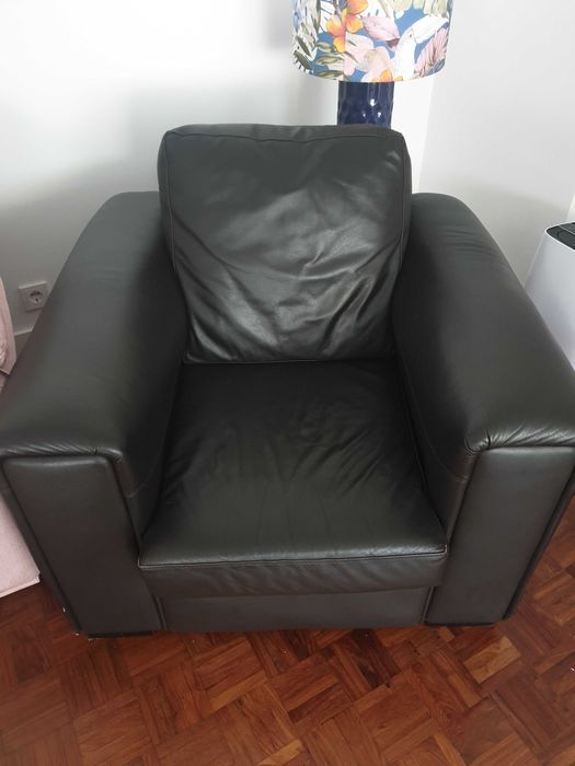 2 Sofás em bom estado