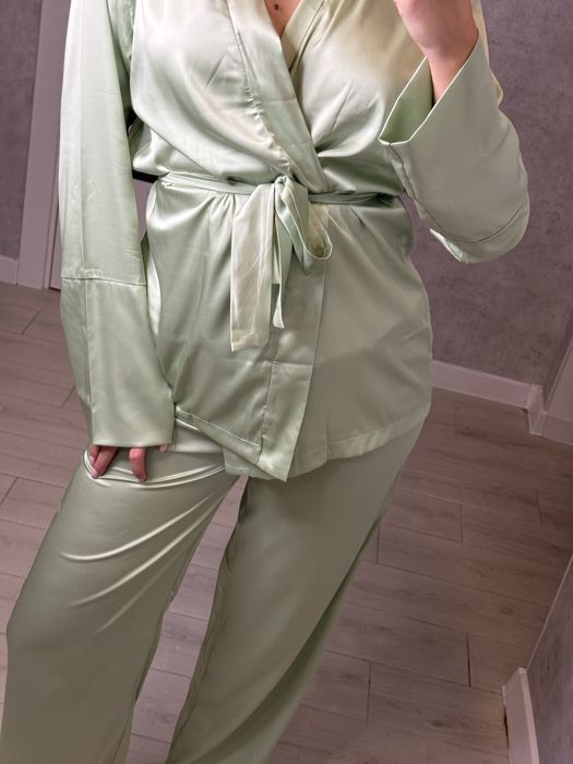 Жіноча шовкова піжамк кімоно