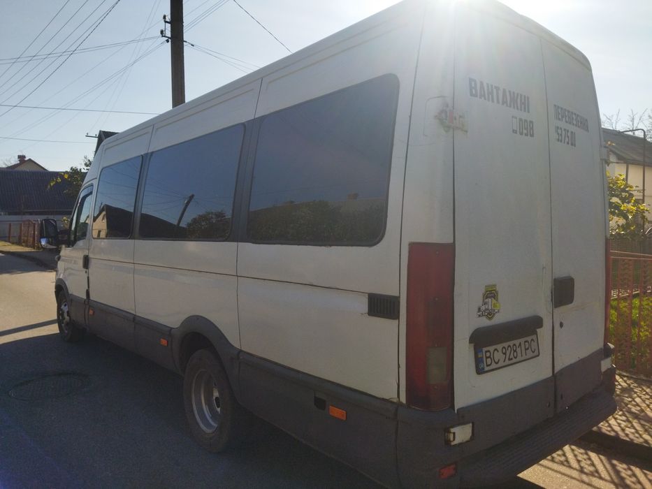 Maxi  пасажир 9 місний кат В  дизель2,8 на 6 ступці ,спарка