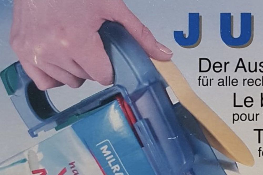 Nalewak do soków w kartonach