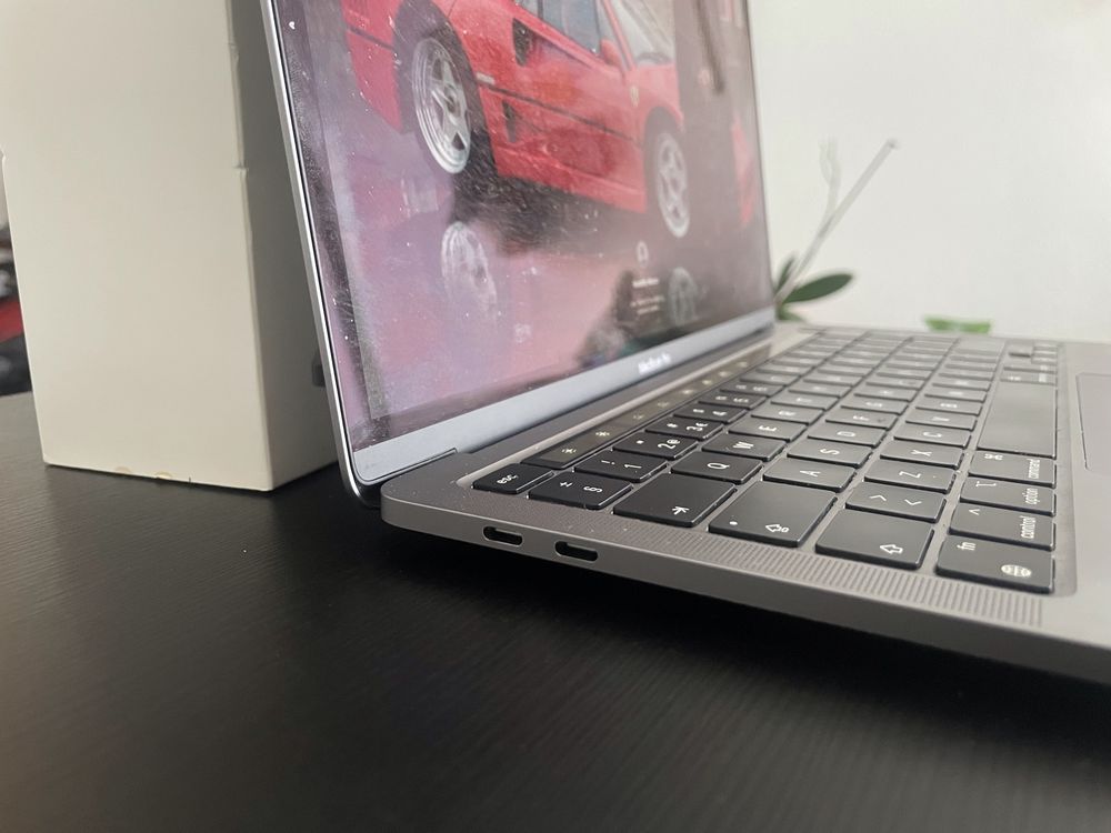 Macbook M2 pro 13 polgadas / 8Gb Ram / 256Gb