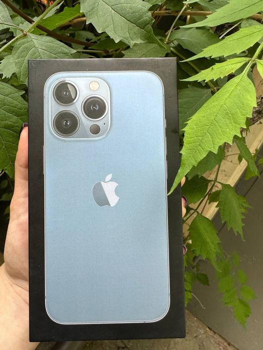 iPhone 13pro (синій)