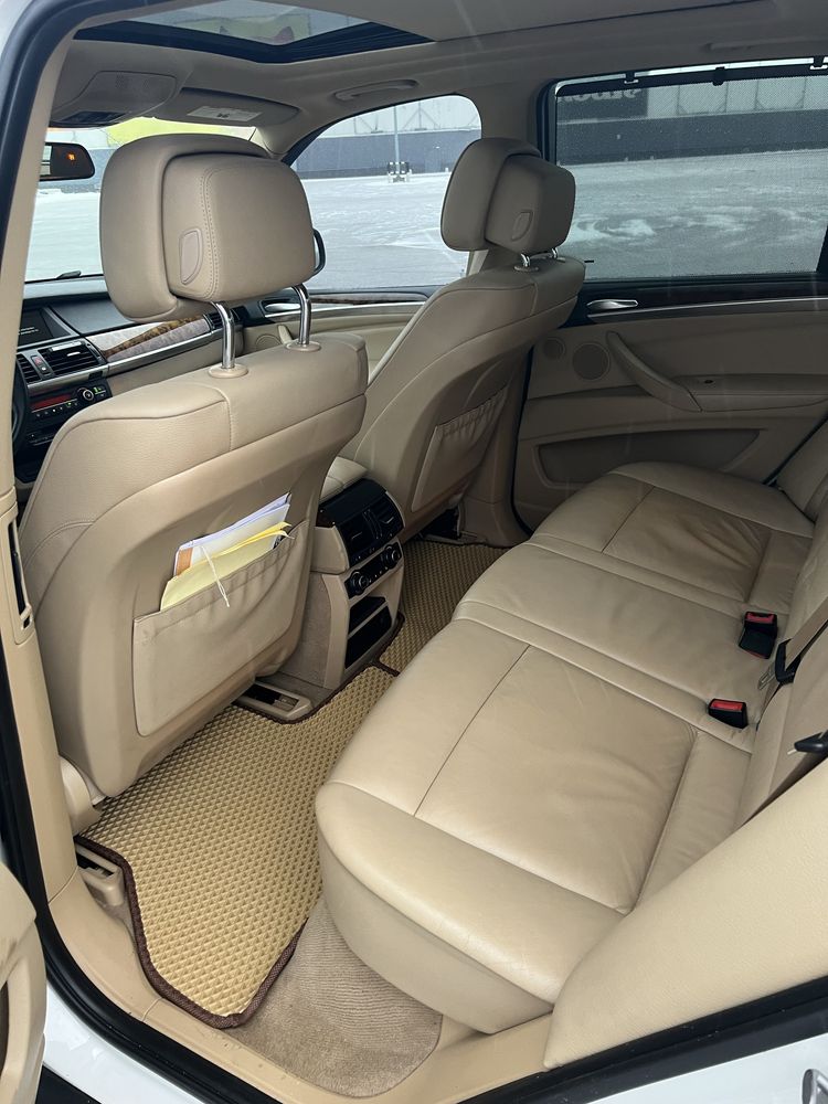 Продам BMW X5 e70 2012