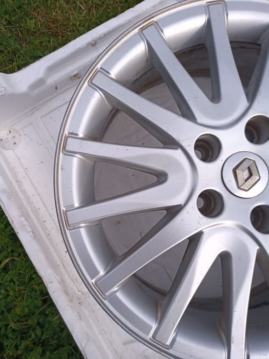 Renault laguna III felga aluminiowa R 17
