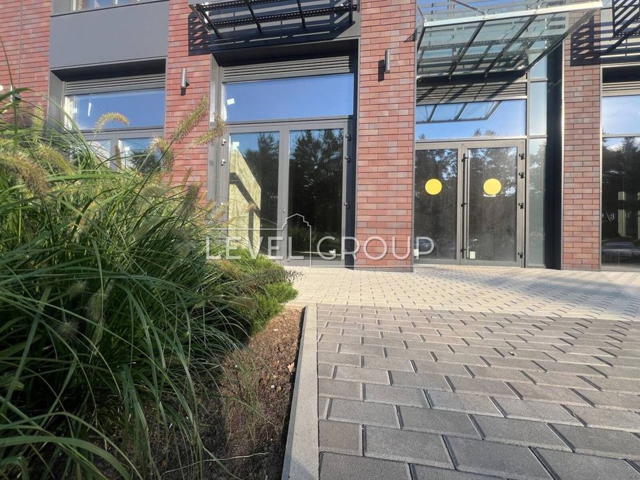 ЖК Новий Автограф Фасад Парк Перемога Ресторан, Магазин, Салон Краси