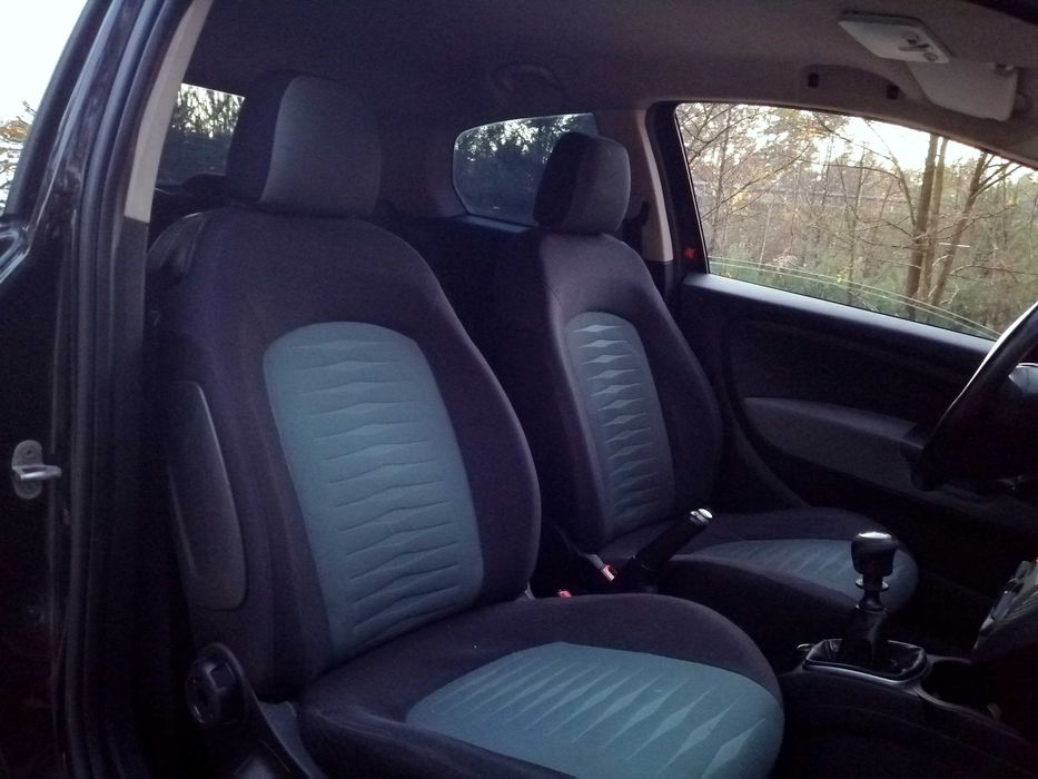 Fiat Punto 1,4 LIFT 90KM KOMPUTER Klima CD/Mp3 Niski Przebieg SALON PL