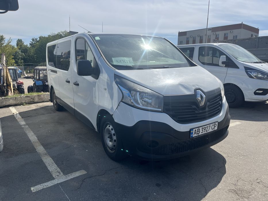 Автомобіль Renault-Trafic офіційний maksi ориг. пасажир, 2017р