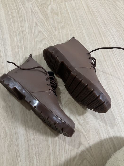 Bota Melissa nova impecavel