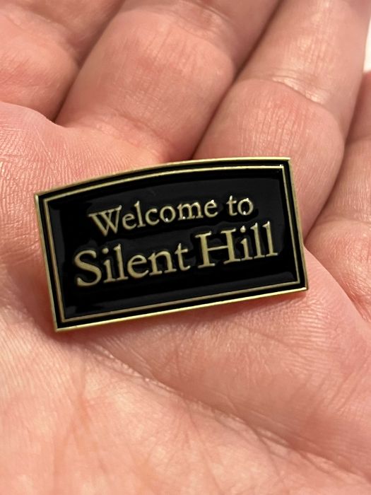 Pin Estilo "Silent Hill" - Novo, Selado