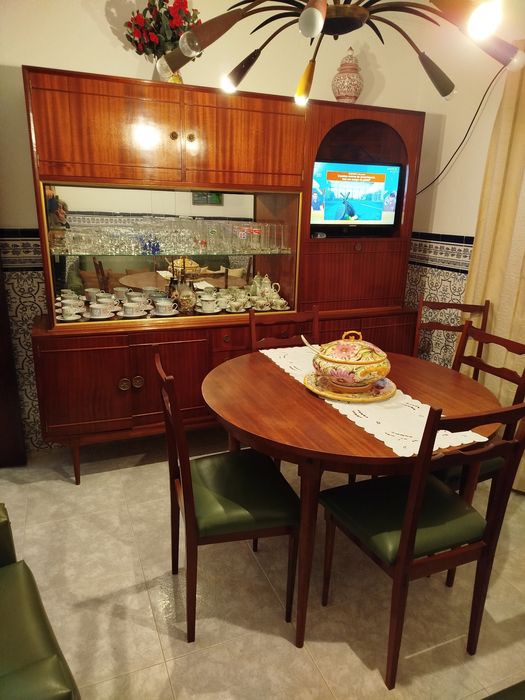 Mobília de sala de jantar em madeira