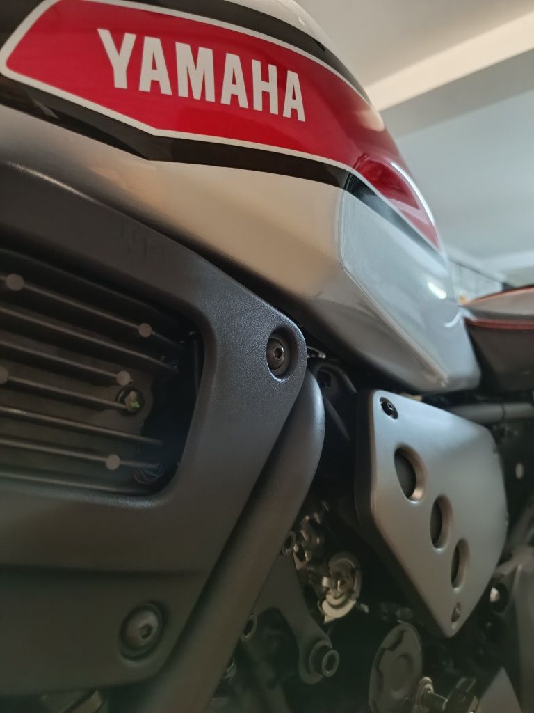 Yamaha XSR 700 Grey