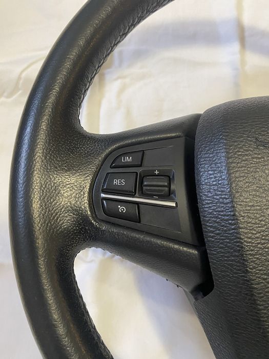 Продам руль. BMW X5 F15
