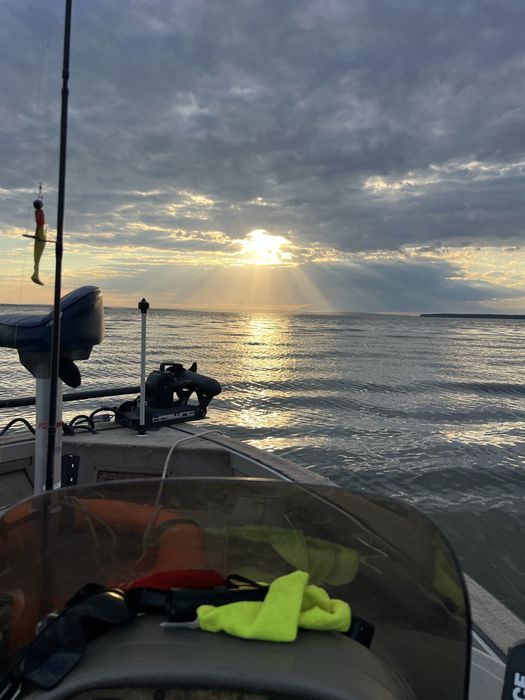 човен Tracker Pro Guide V-16 + двигун Yamaha F70