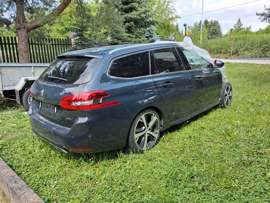 Głośniki samochodowe DENON z subwooferem do samochodu Peugeot 308 T9