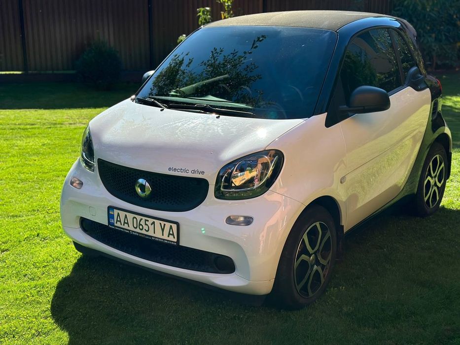 Продам электро Smart 453