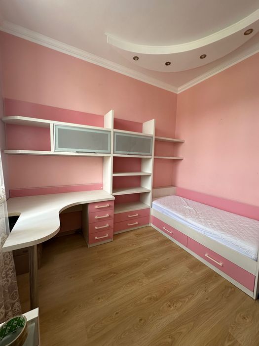 Дитяча стінка + ліжко з матрацом | Меблі для дівчинки/ В гарному стані