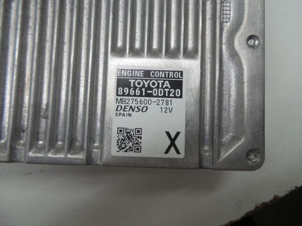 Centralina motor / ECU TOYOTA Yaris (_P13_)