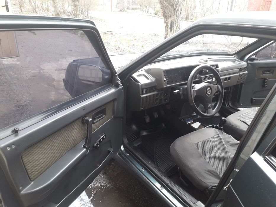 Автомобіль ВАЗ 21099