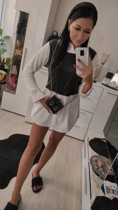Koszulowa elegancka Rozkloszowana sukienka mini z kołnierzykiem