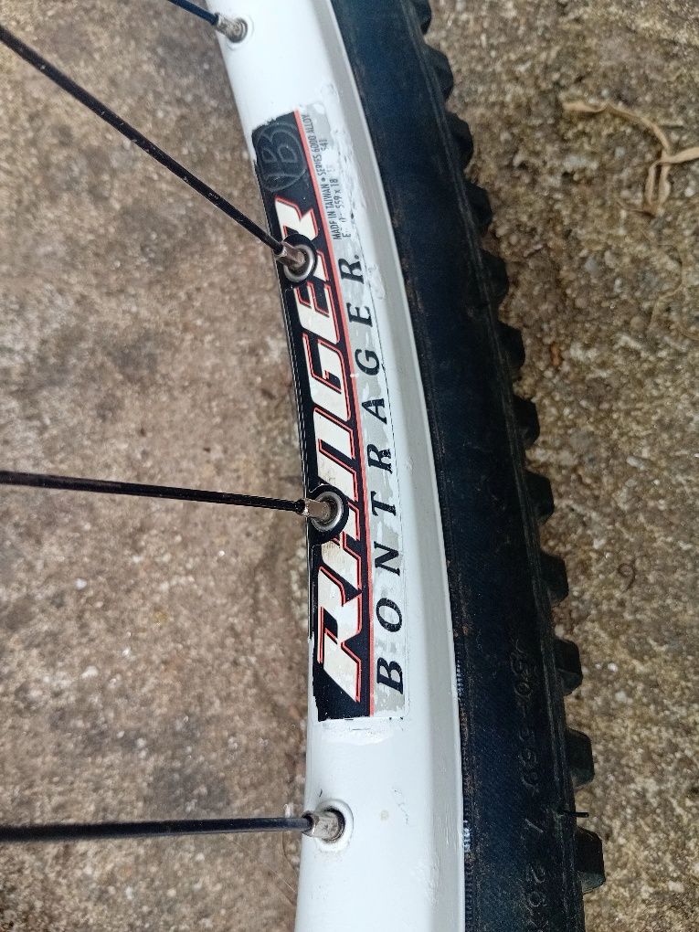 Rodas BONTRAGER.26 completas