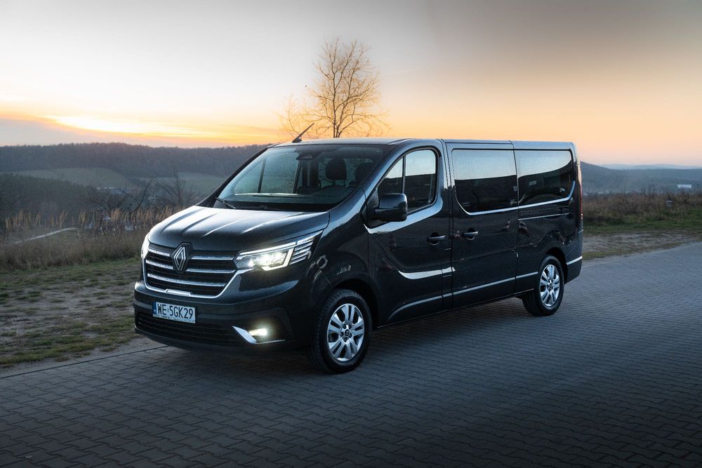 Renault Trafic 170KM(AT) 9 osobowy wynajem, wypożyczenie w AutoRide.pl