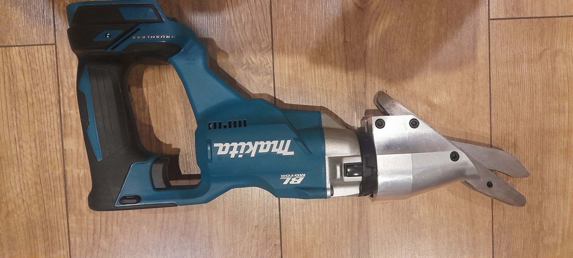 Makita DJS800 18v