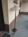 Lampa podłogowa stojąca