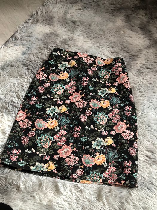 Спідничка (HOUSE)