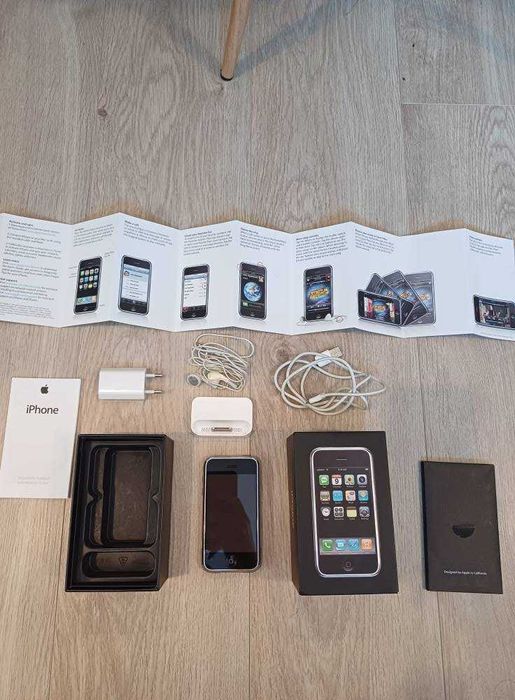 iPhone 2g w pełnym komplecie