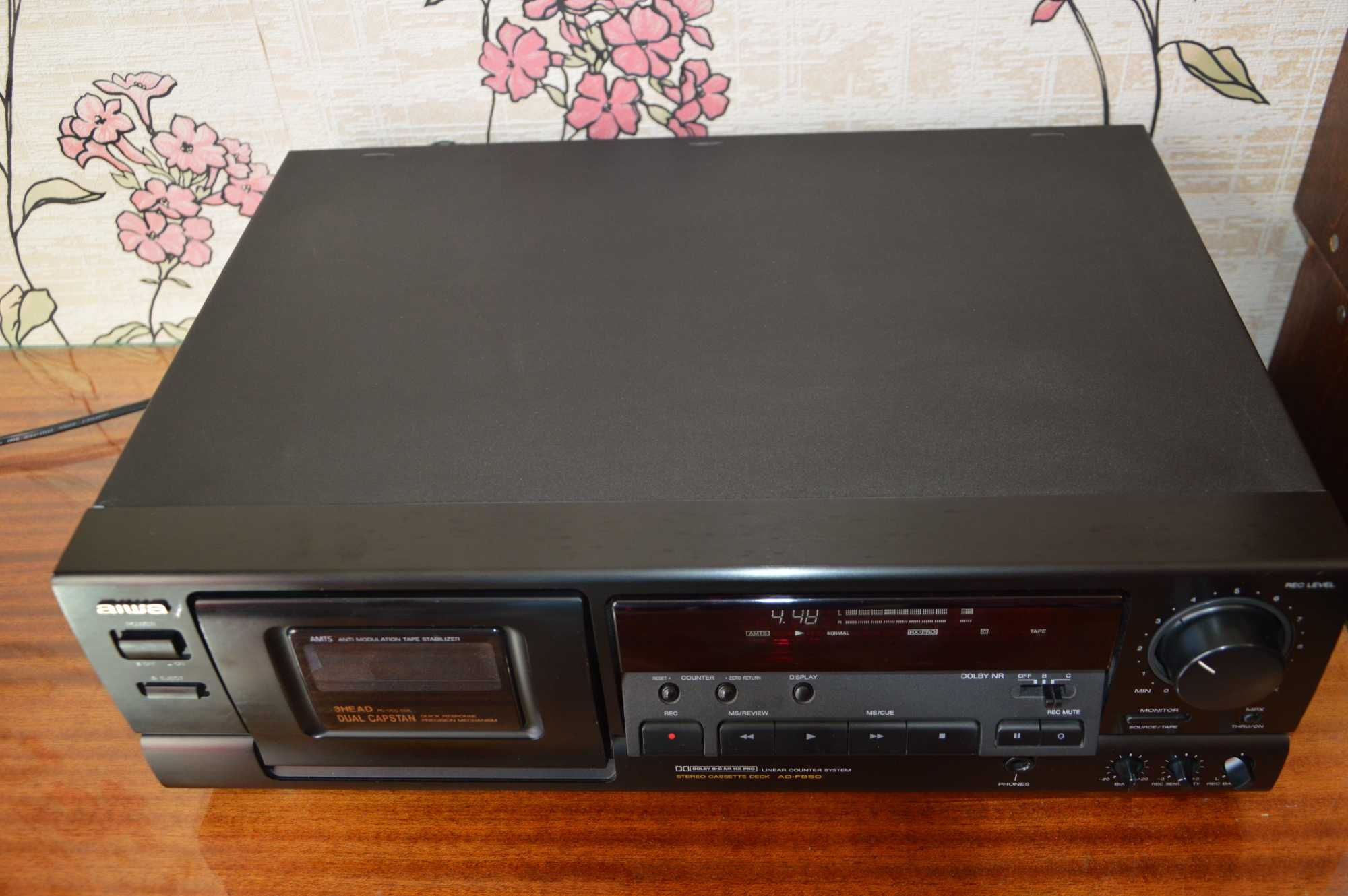 AIWA AD-F850 касетна дека