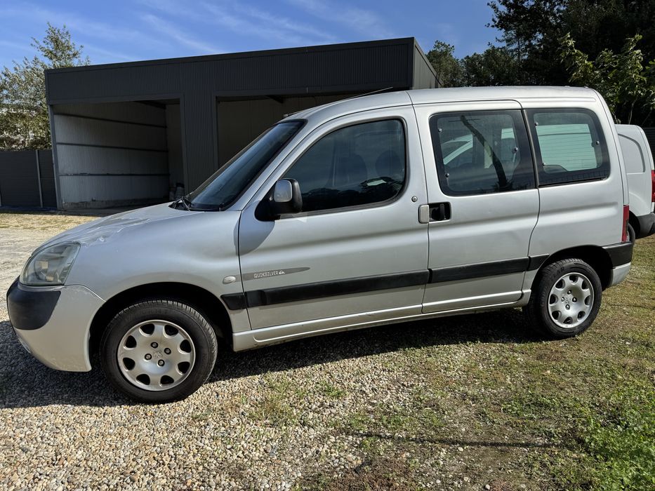 Peugeot Partner 5 lug gasolina - 2005