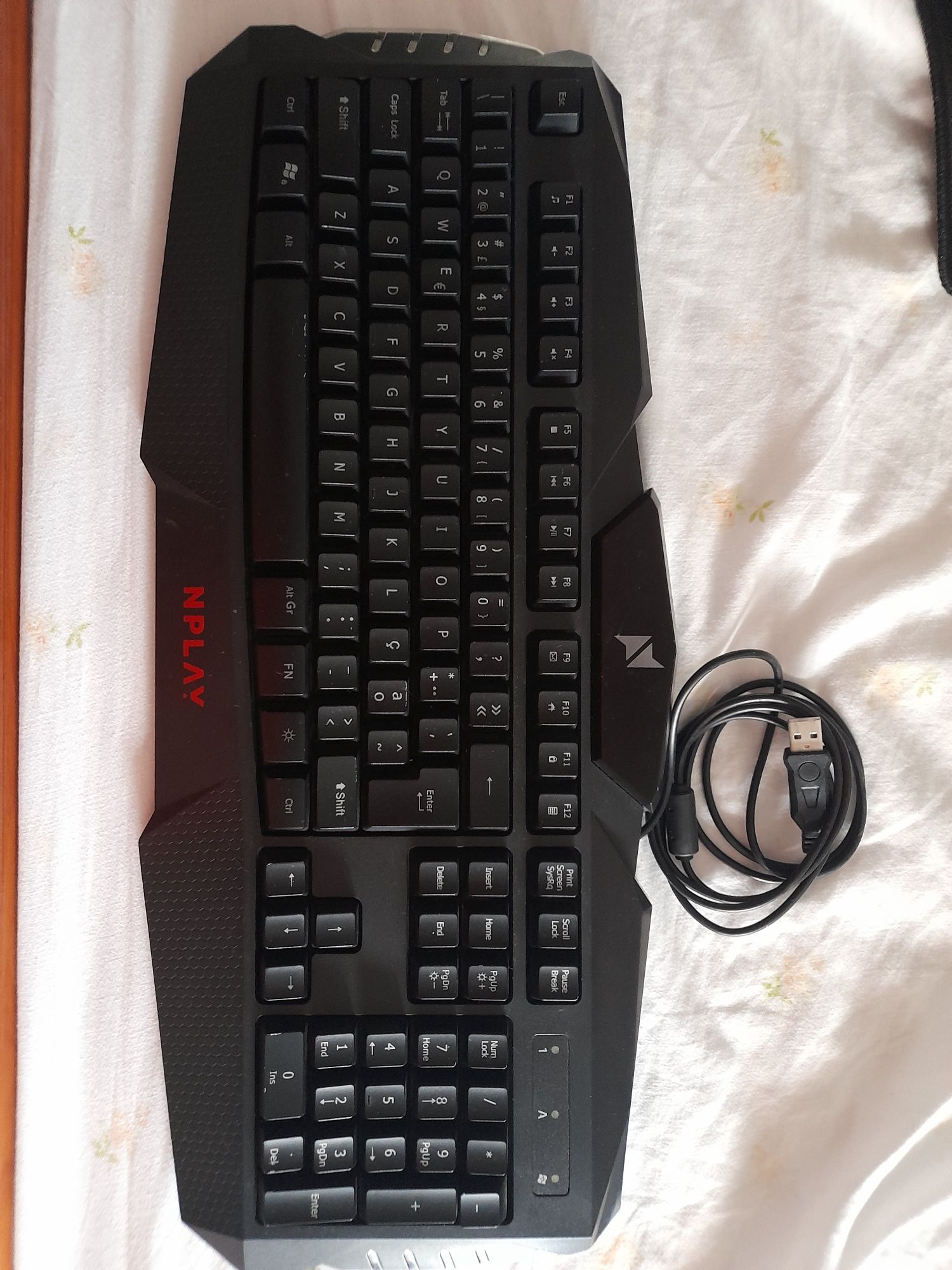 Teclado, Ratos e colunas