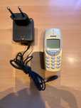 Telefon NOKIA 3310 z ładowarką NOKIA