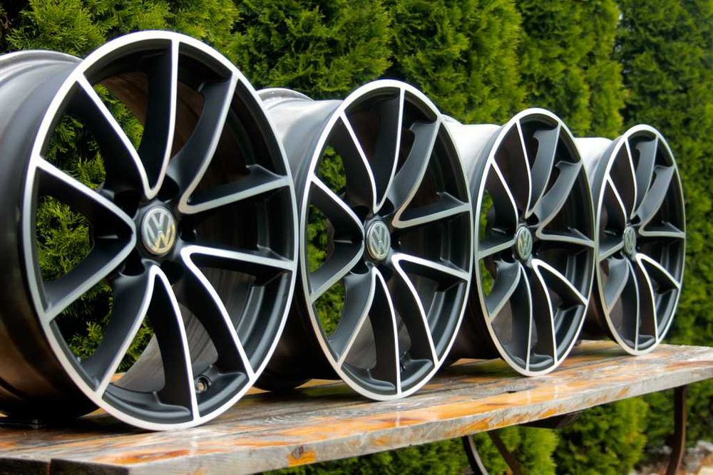 5x112 17 cali VW Skoda SEAT Passat Octavia Golf jak nowe CZARNE + CNC
