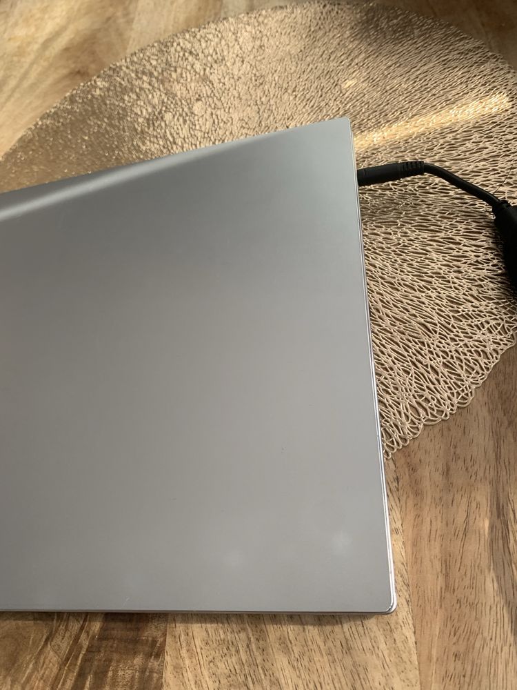 Asus vivobook oled laptop ultra slim