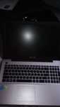 Laptop Asus z zasilaczem