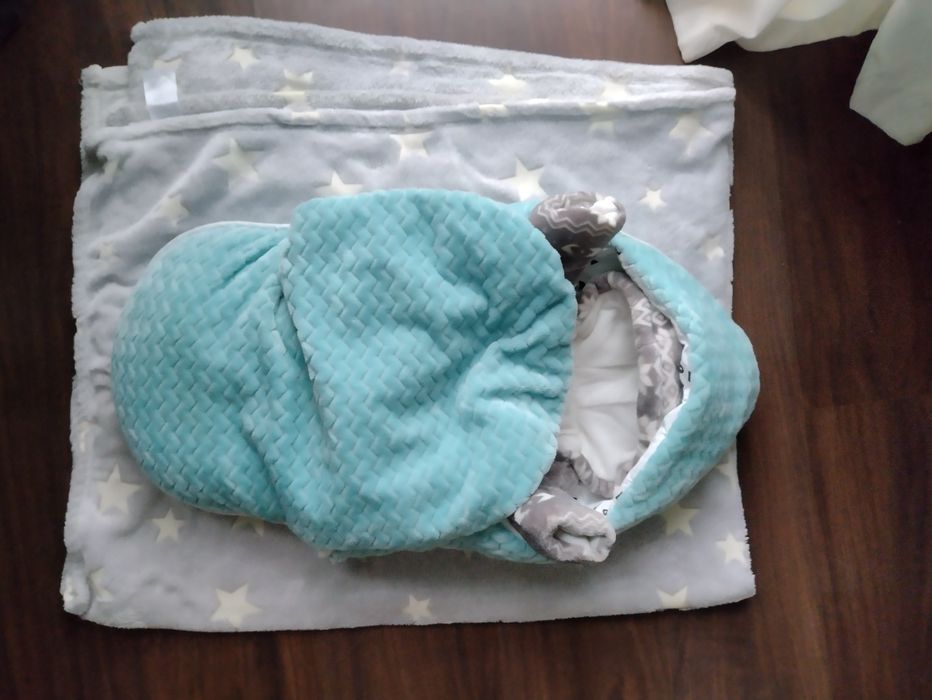 Otulacz niemowlęcy do fotelika