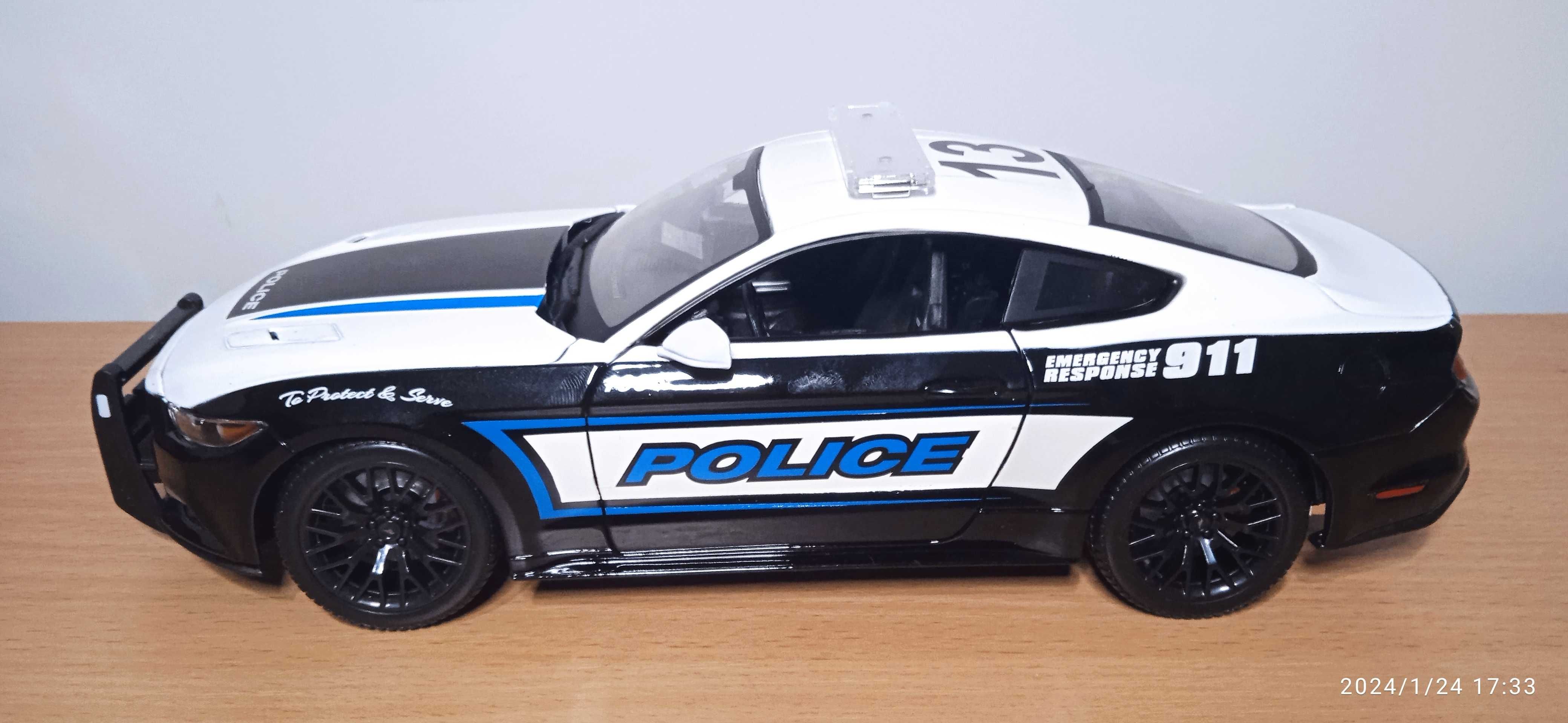 модель 1.18 FORD Mustang GT POLICE 2015 Maisto