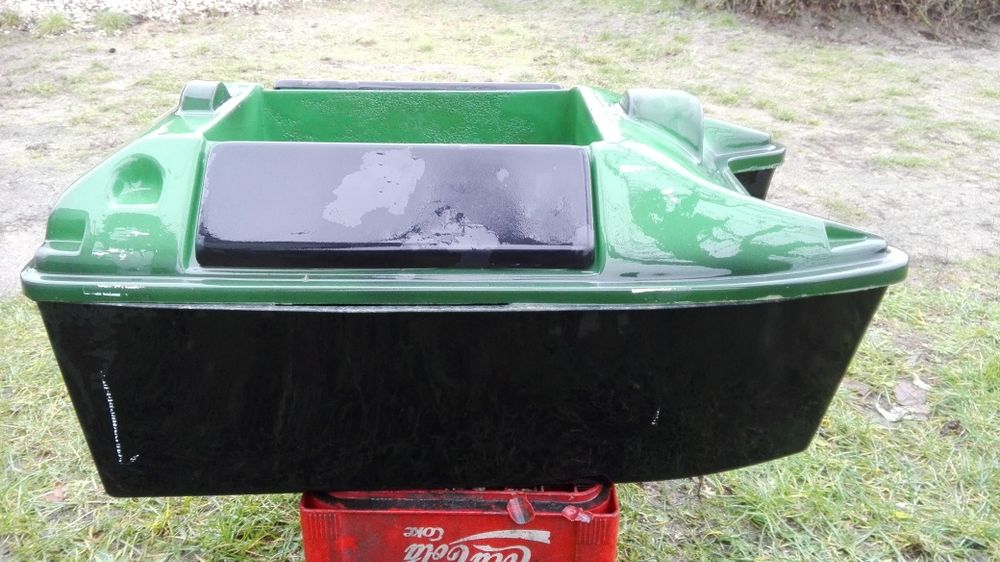 Łódka zanętowa katamaran