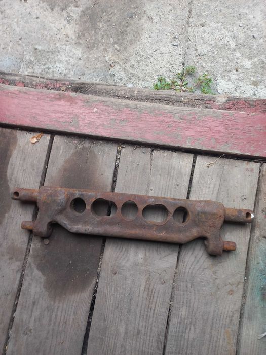 Поперечна планка серги Т - 40 гарний стан