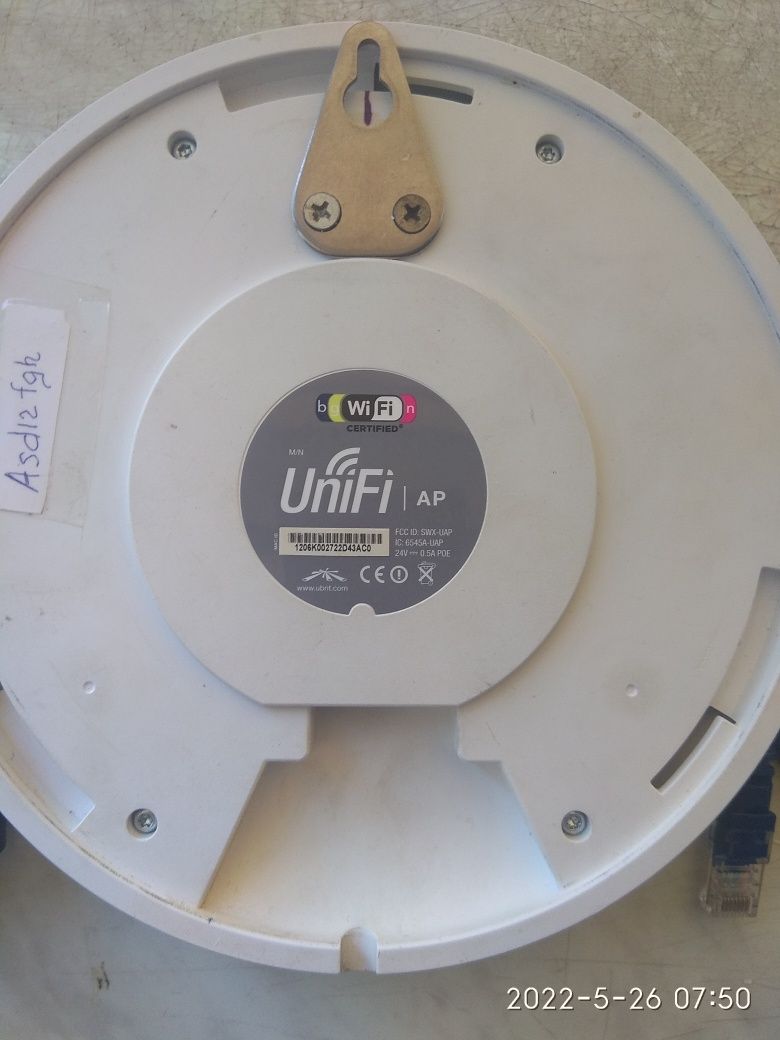 Точка доступу UniFi