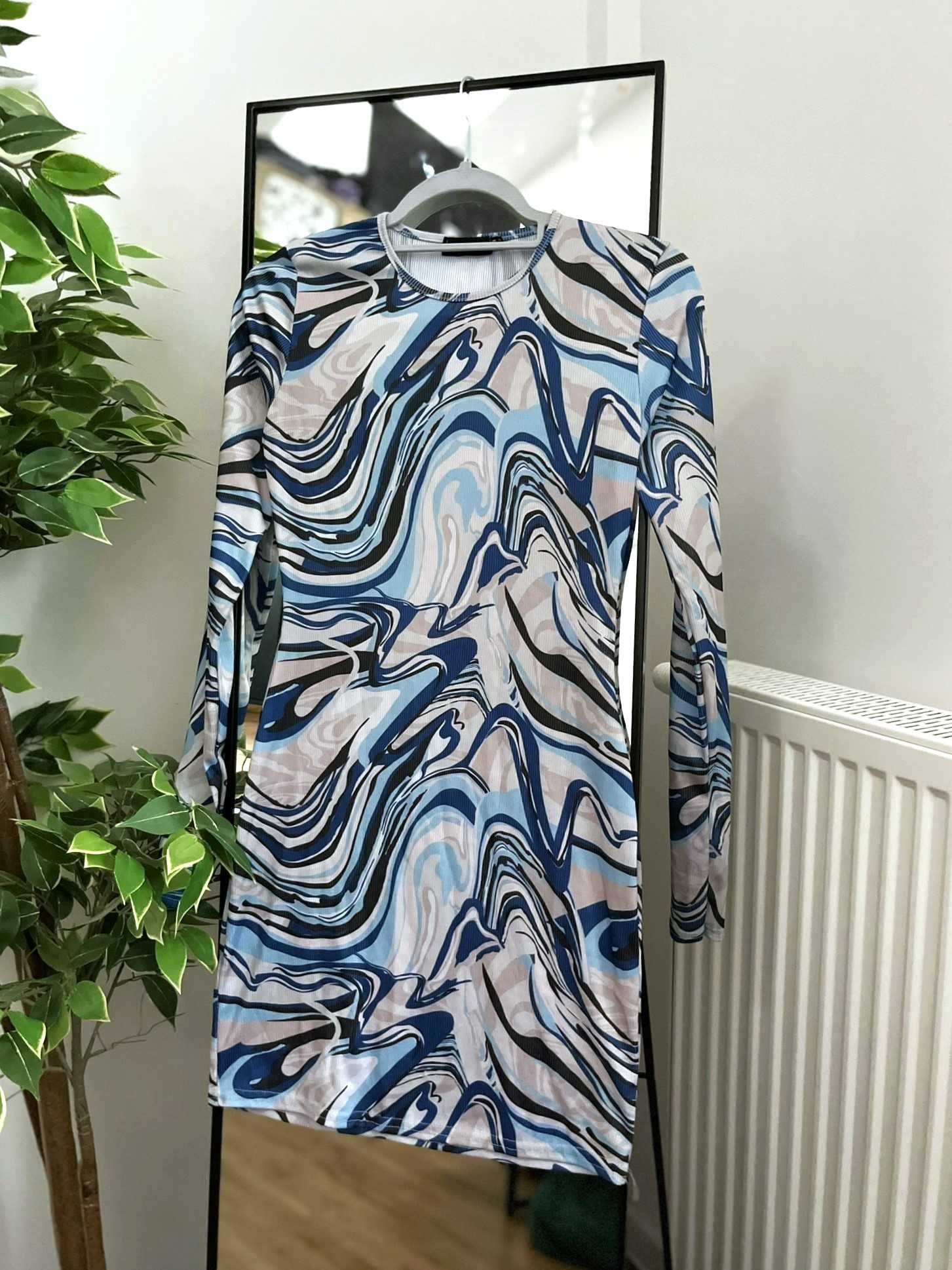 PrettyLittleThings sukienka wzór wzorki zebra niebieska M 38 10