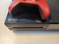Xbox one + gry+pad+okablowanie