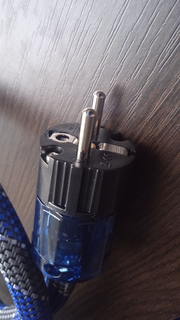 Сетевой кабель YY Audio HiFi OCC power cord 1 метр