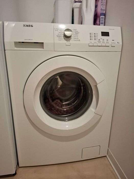 Maquina de lavar roupa AEG 8 kg